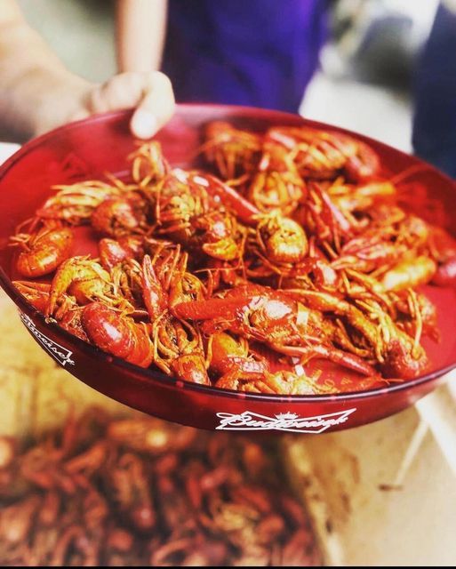 Crawfish & Live Music