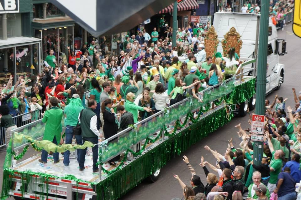 what time is the st patricks day parade memphis tn