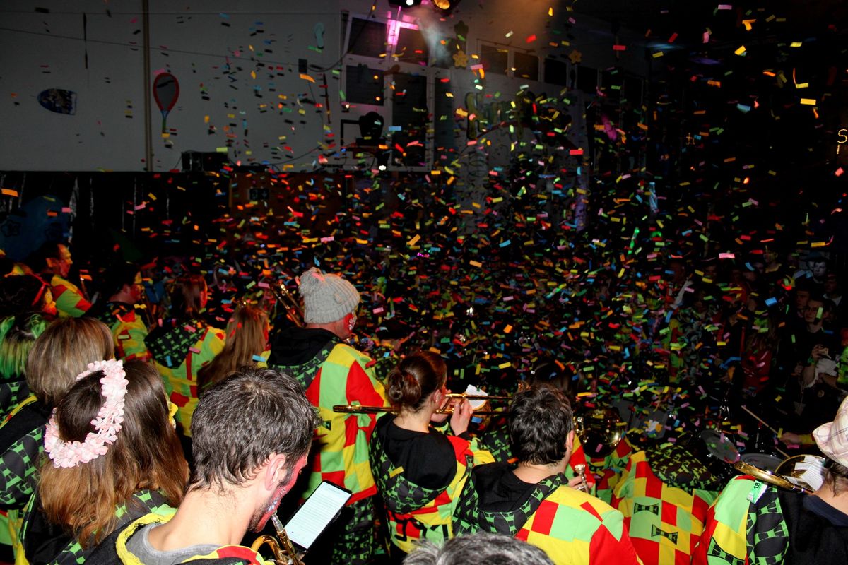 Hornf\u00e4\u00e4ger Kinderfasnacht Leuggern