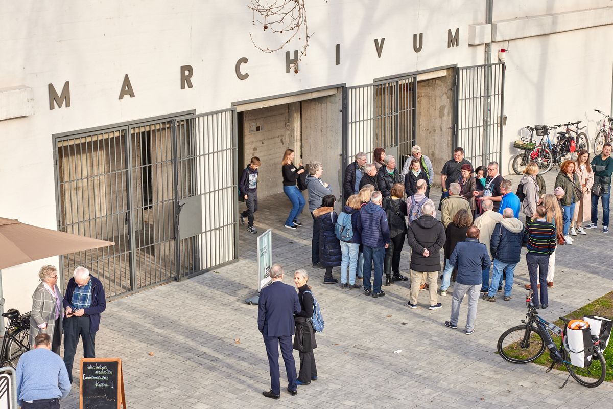 F\u00fchrung durch das MARCHIVUM: Blick hinter die Kulissen