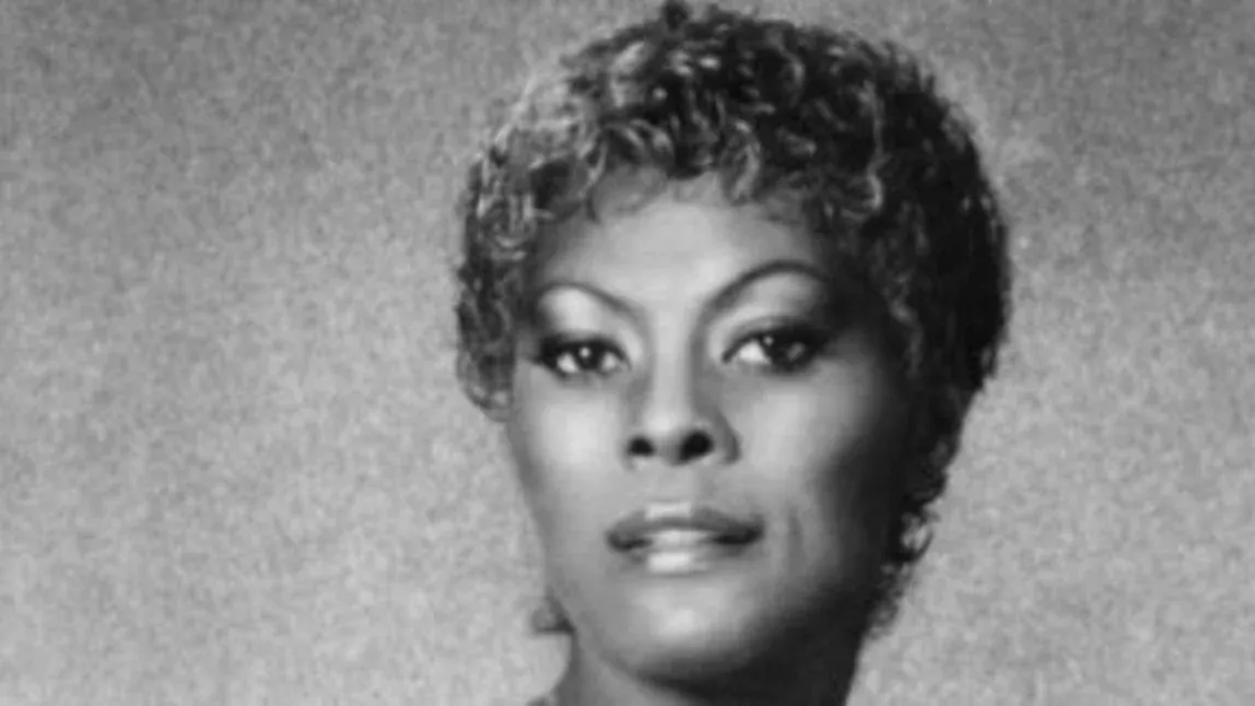 Dionne Warwick in Gary