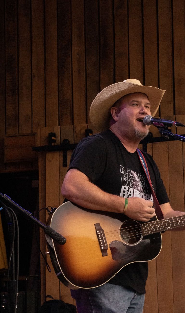 Rowdy Solo at Guitars 4 Vets @ Lark Brewing