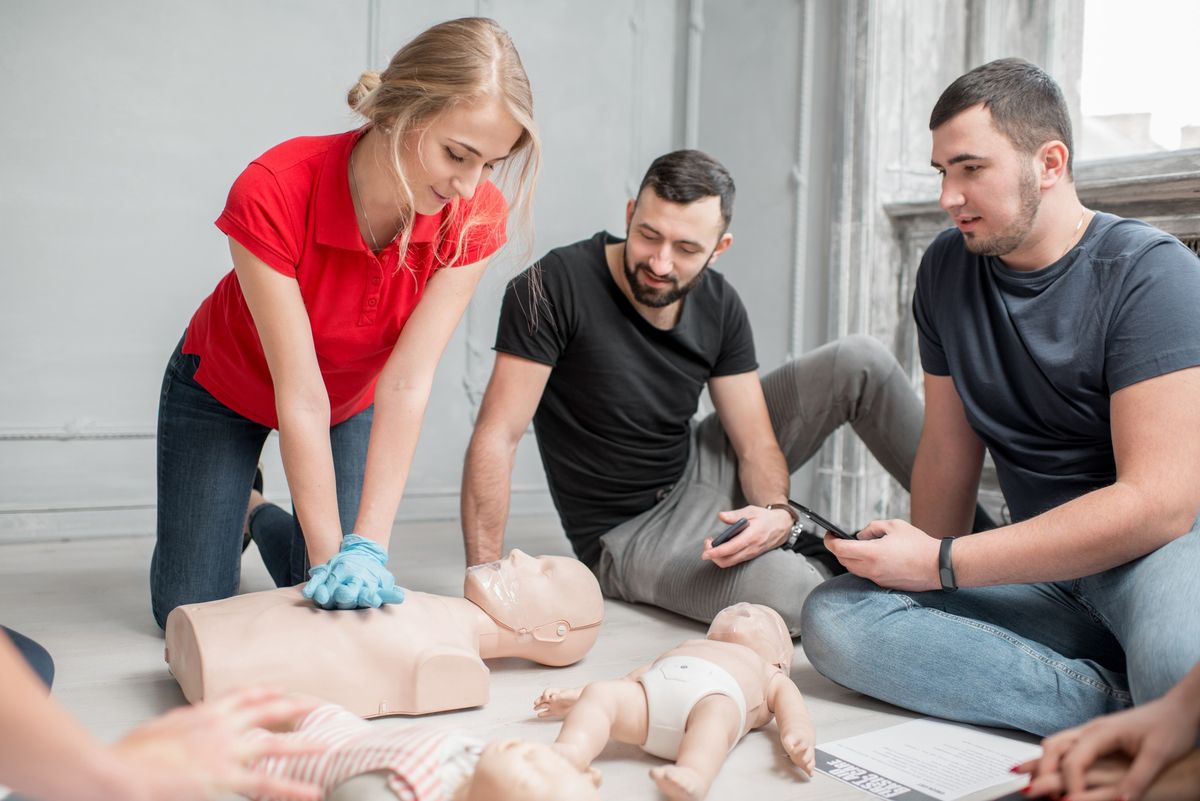 Short Course - Apply First Aid and CPR 