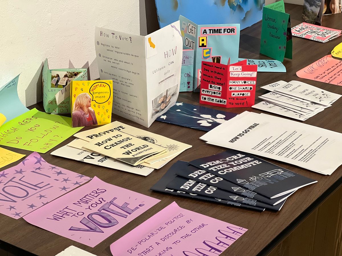 Zine Workshop with Artists 4 Democracy