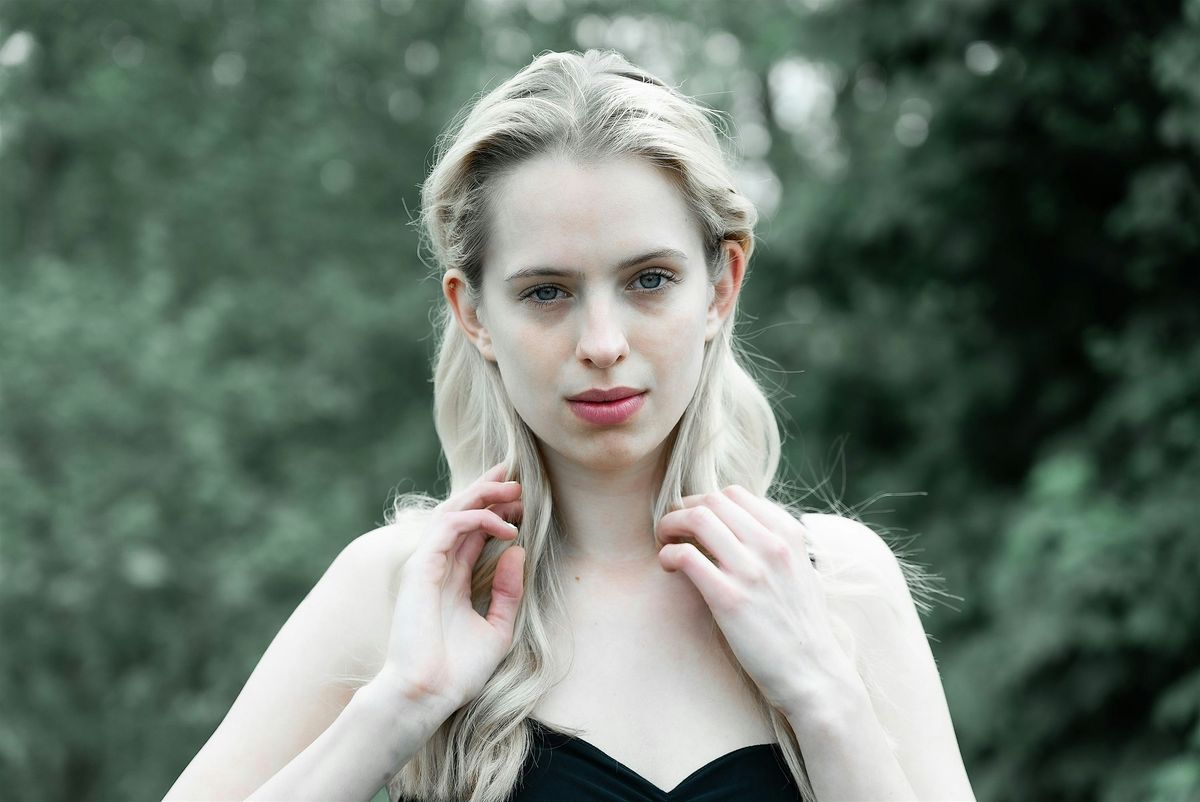 Learn & Practise Outdoor Portrait Photography with a Model