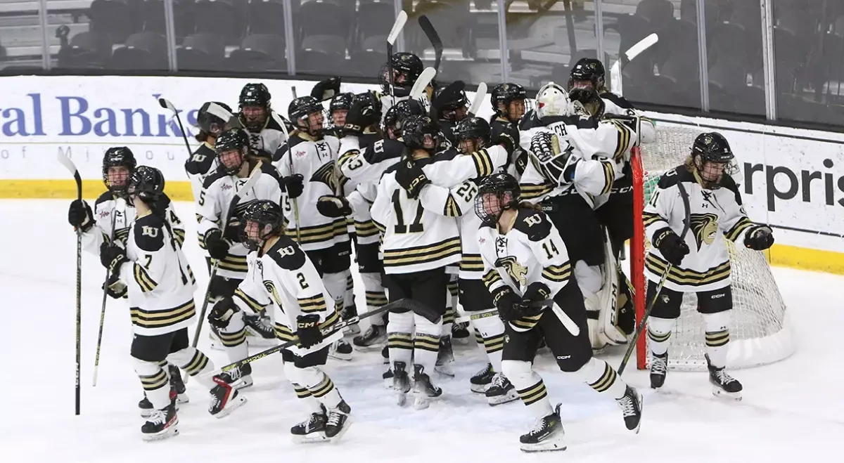 St. Thomas Tommies at Lindenwood Lions Mens Hockey