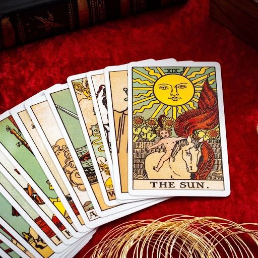 Learn to Read Tarot: The Basics