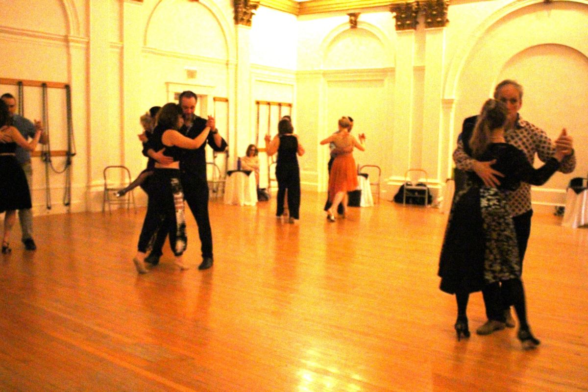 Milonga Tango Bliss: Practilonga + Extras Edition                                     