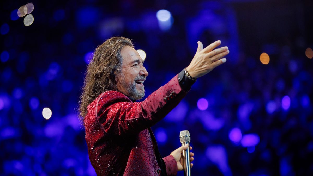 Marco Antonio Solis At Acrisure Arena