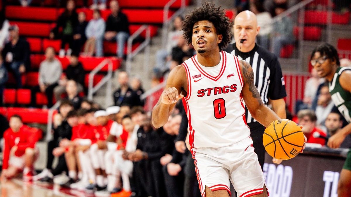 Parking Fairfield Stags at Le Moyne Dolphins Mens Basketball