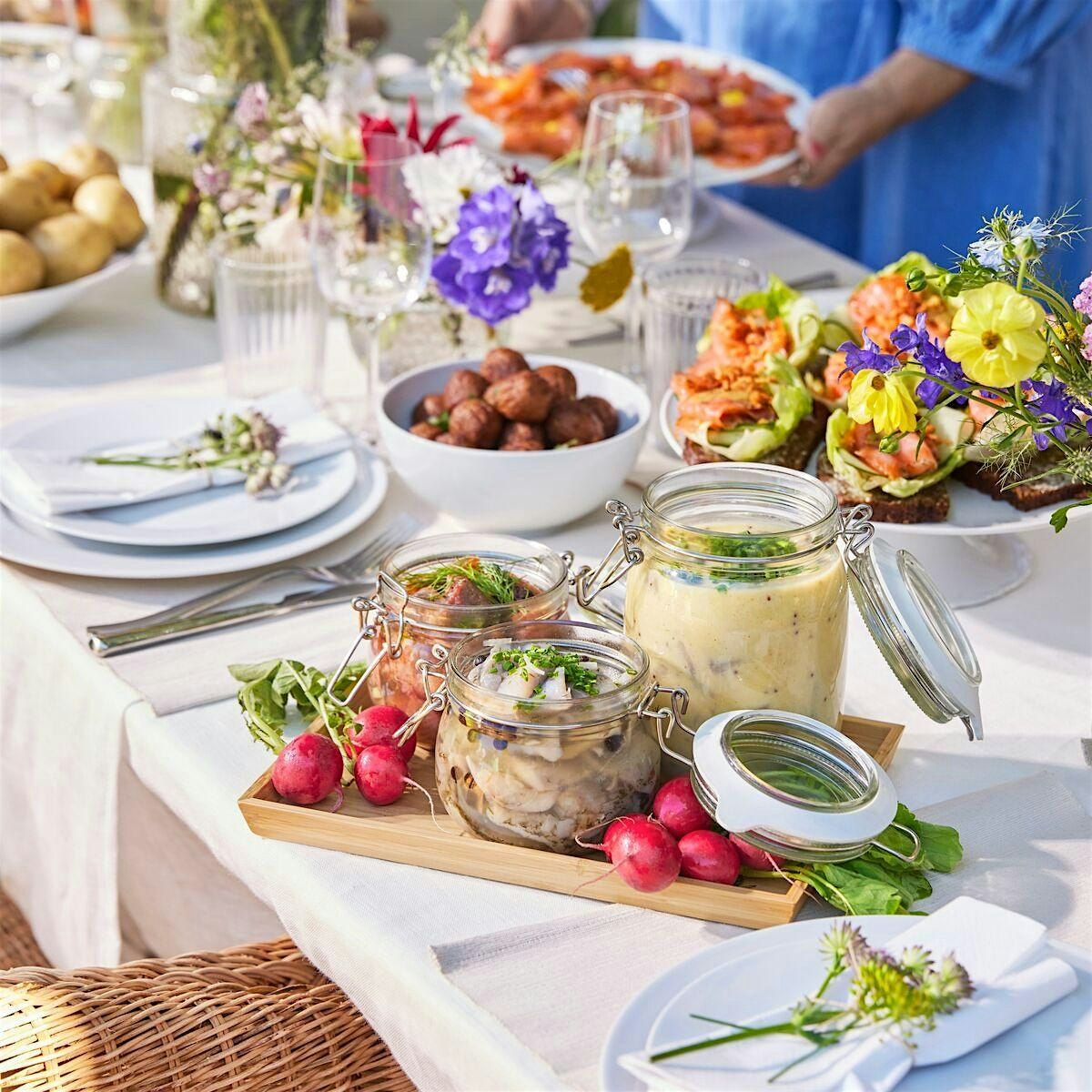 Julbord Holiday Buffet @ IKEA Miami, 1801 NW 117th Ave, Miami, 12 ...
