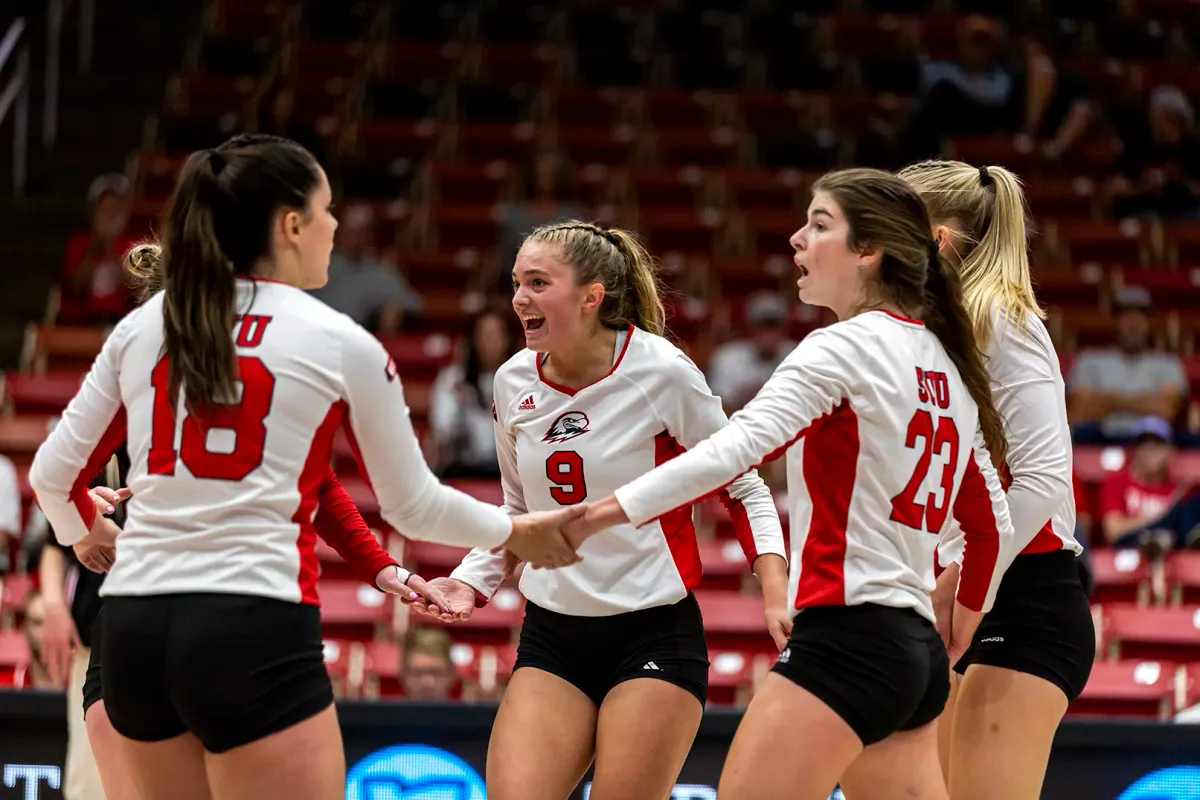 Southern Utah Thunderbirds at California Baptist Lancers Womens Volleyball