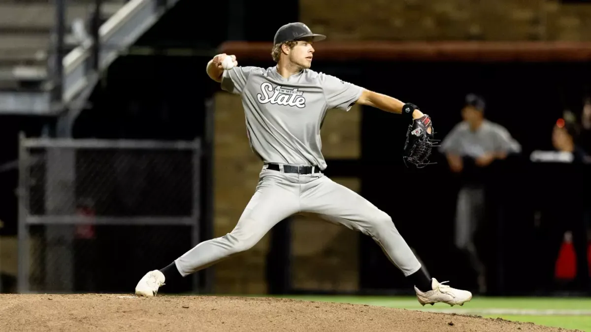 Parking Western Kentucky Hilltoppers at Louisville Cardinals Baseball