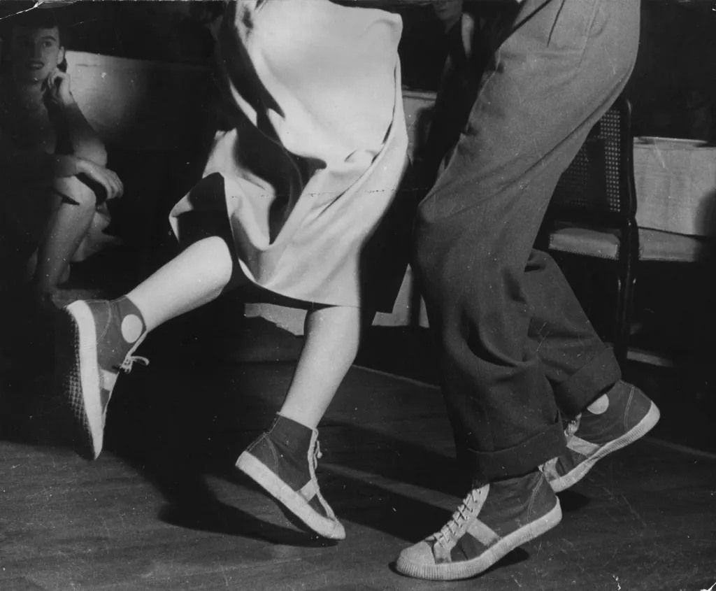 Swing Dance Lessons & Social