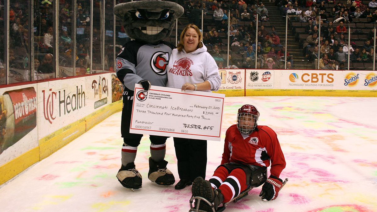 Adirondack Thunder at Cincinnati Cyclones at Heritage Bank Center