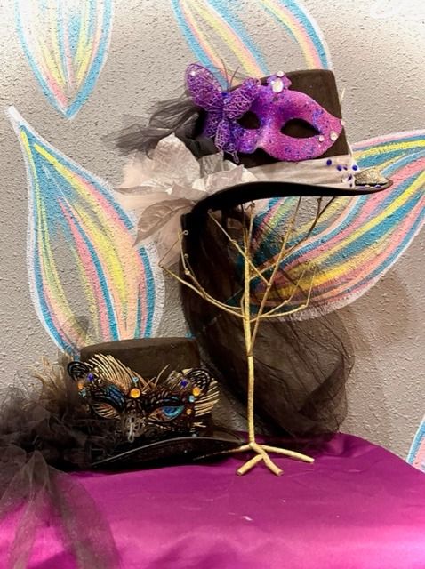 Create a Custom Mardi Gras Top Hat