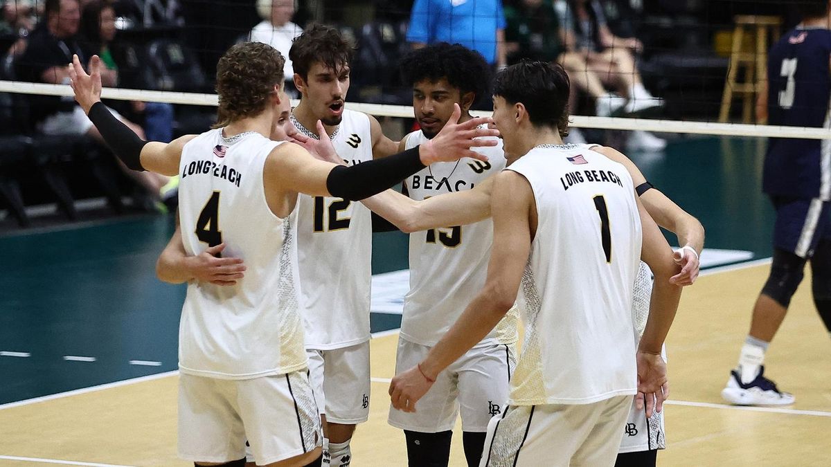 Parking Pepperdine Waves at Hawaii Rainbow Warriors Mens Volleyball
