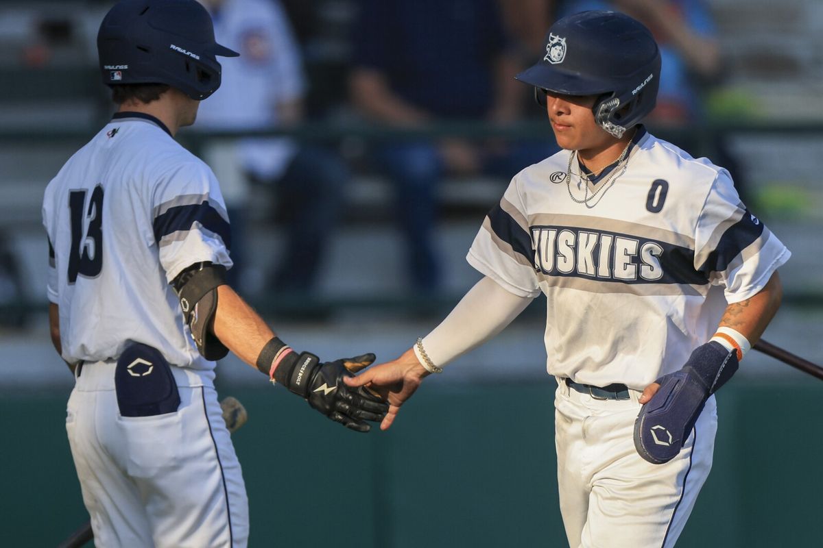 Badlands Big Sticks vs. Duluth Huskies