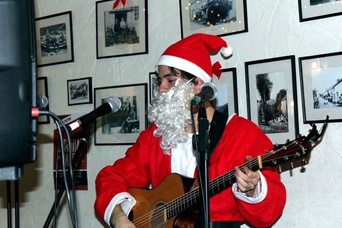 Ben Nicholls: Live at Shoals Brewery, Porthleven, Cornwall.