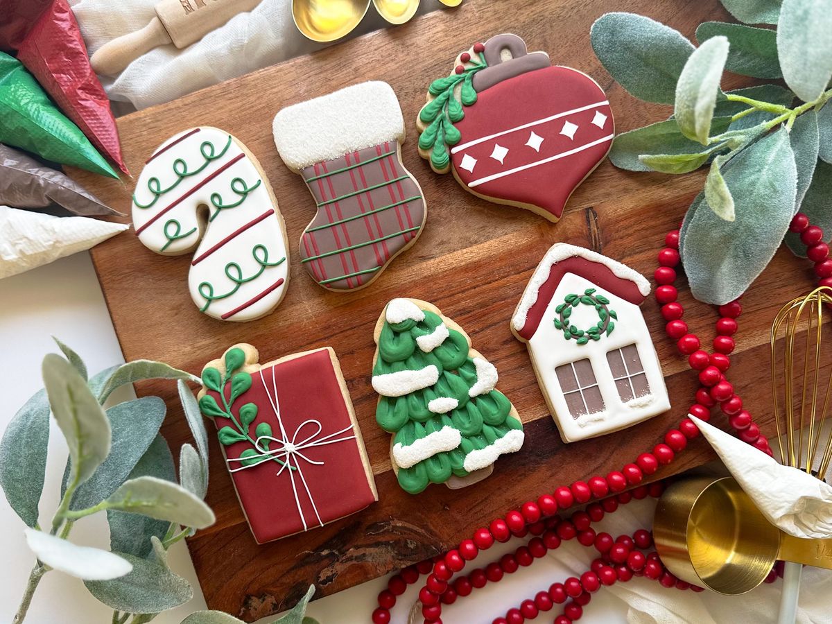 Vintage Vibes Christmas Cookie Decorating Class - Dec 17th - 5pm