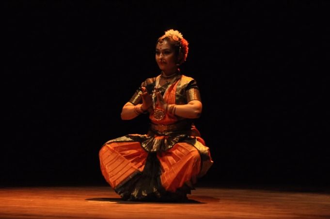 Beginner Bharatanatyam Class