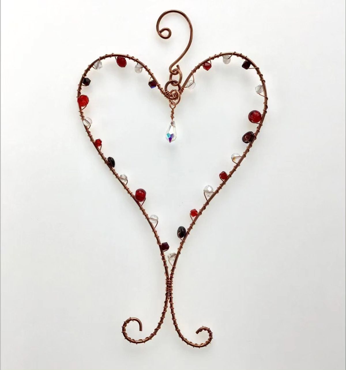 Beaded wire heart hanger 