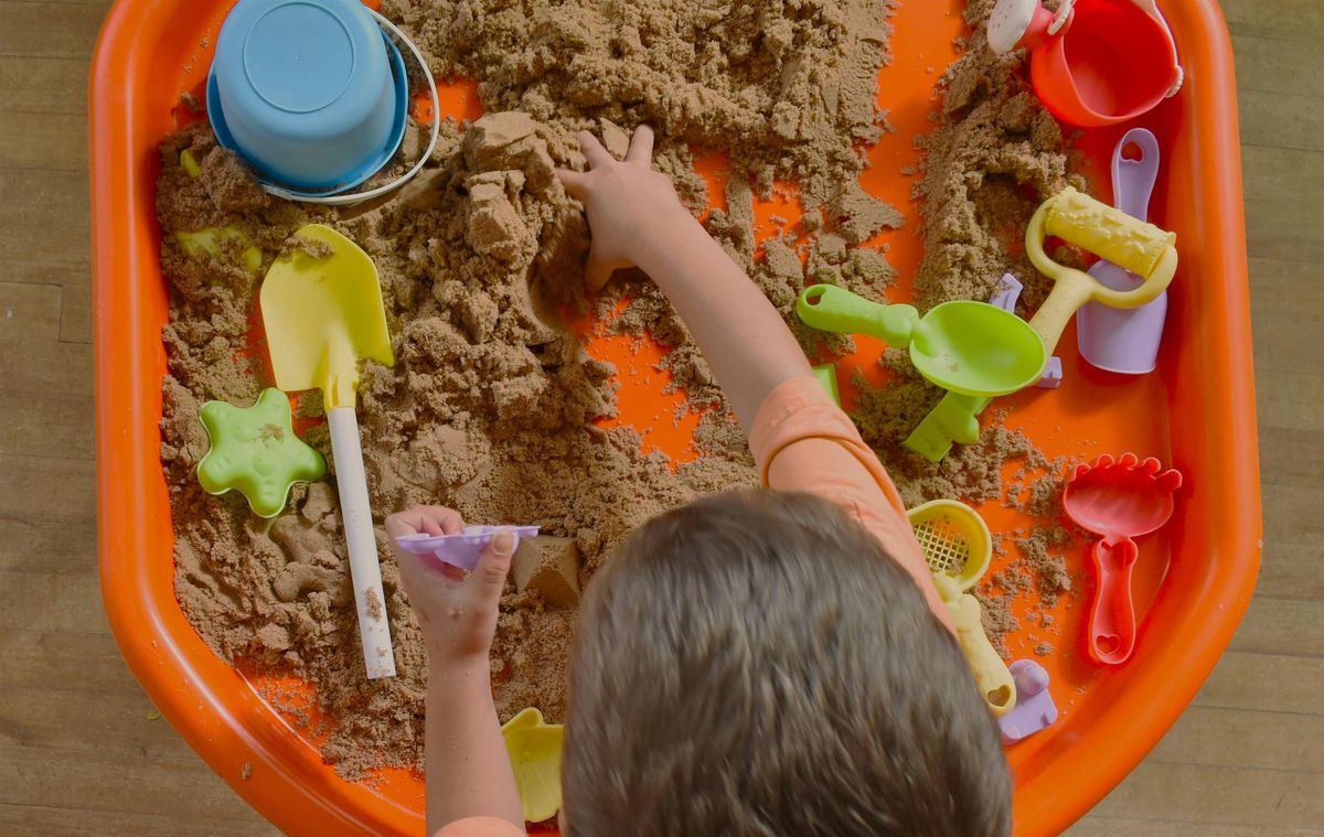 Messy Play at Little Giraffes - Festive Themed