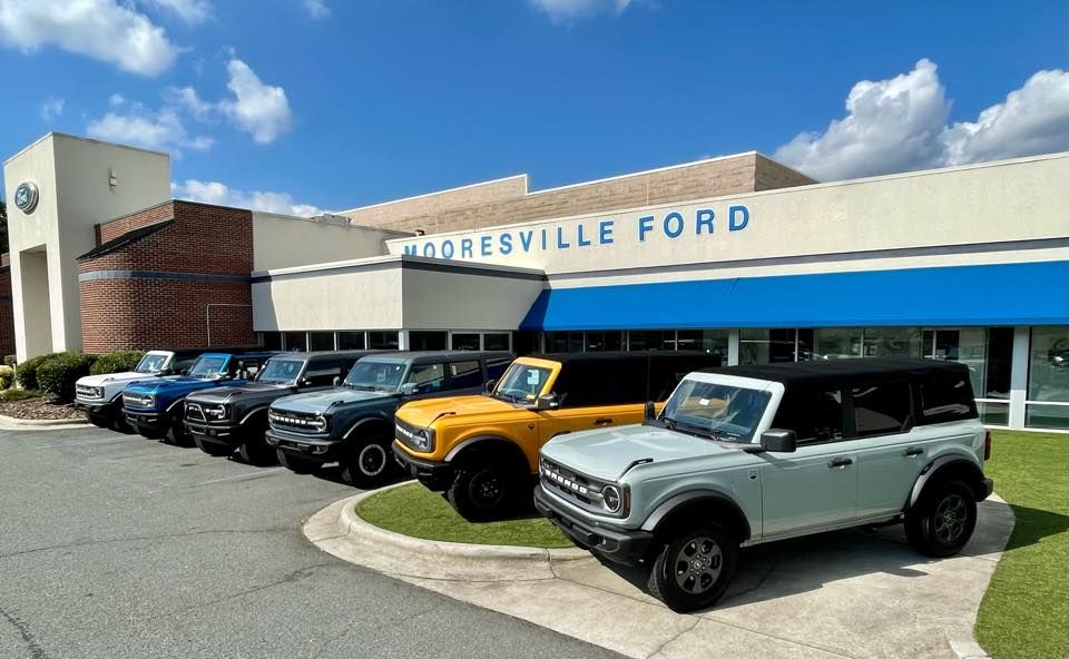 Blue Oval Classic Buster Moore Memorial Show, Mooresville Ford, 7 May