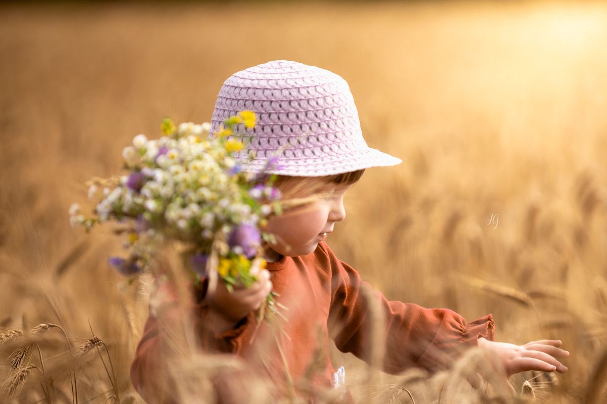 Plener fotograficzny wiejsko i czarodziejsko. Plener z dzie\u0107mi, ko\u0144mi i innymi zwierzakami.