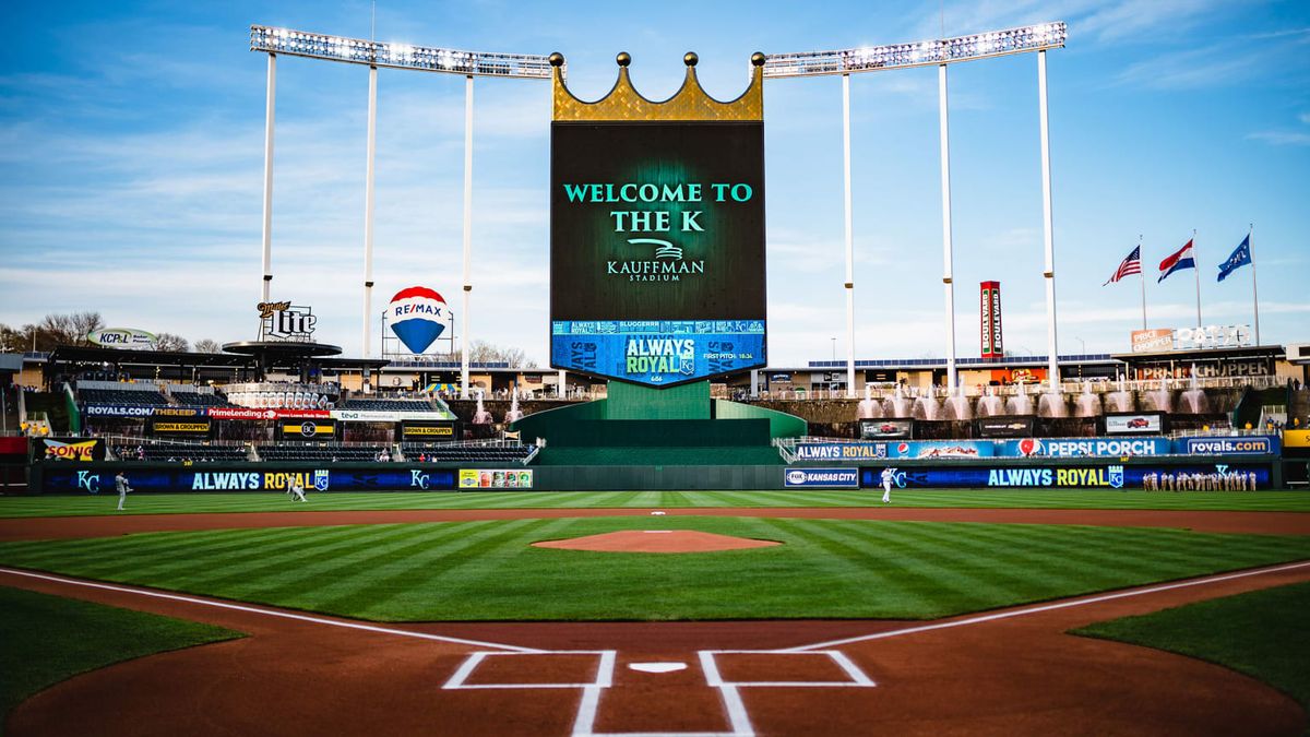 Texas Rangers at Kansas City Royals at Kauffman Stadium