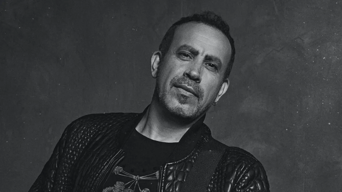 Haluk Levent in istanbul