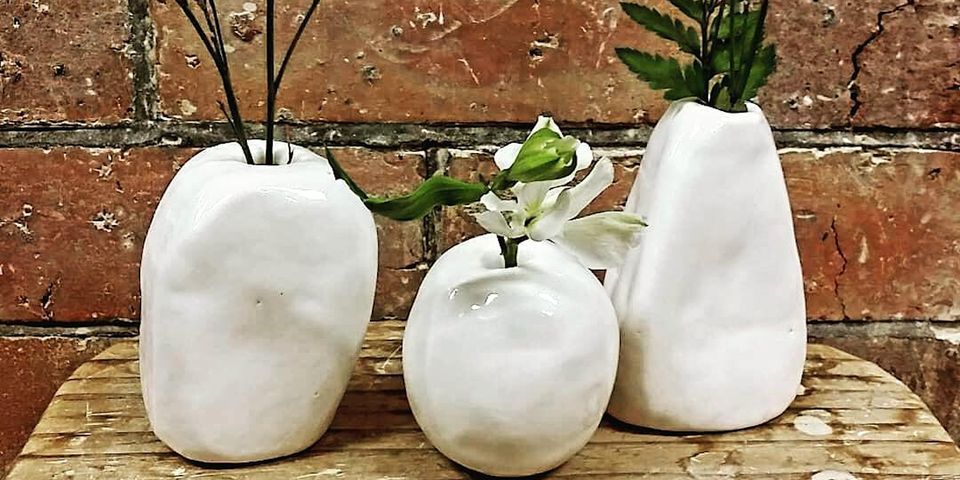 Flower Bud Vase |  Pottery Workshop for Beginners
