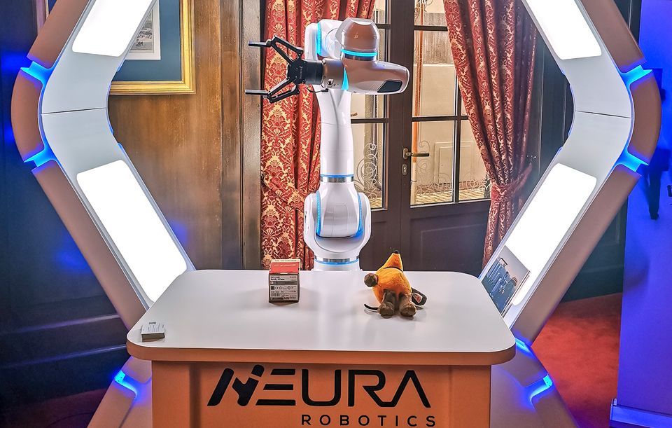 Sonderprogramm: Kognitiver Roboter MAiRA von NEURA Robotics