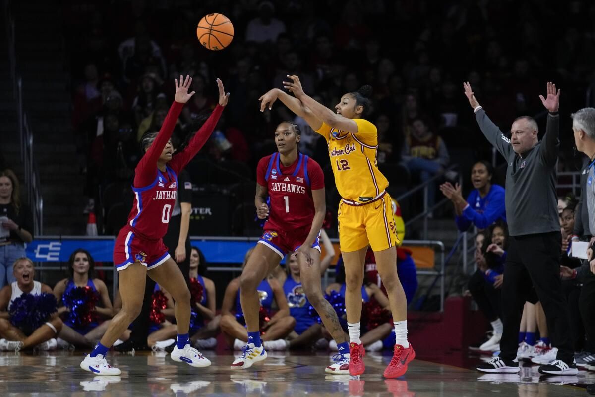 Kansas Jayhawks at Arizona Wildcats Womens Volleyball