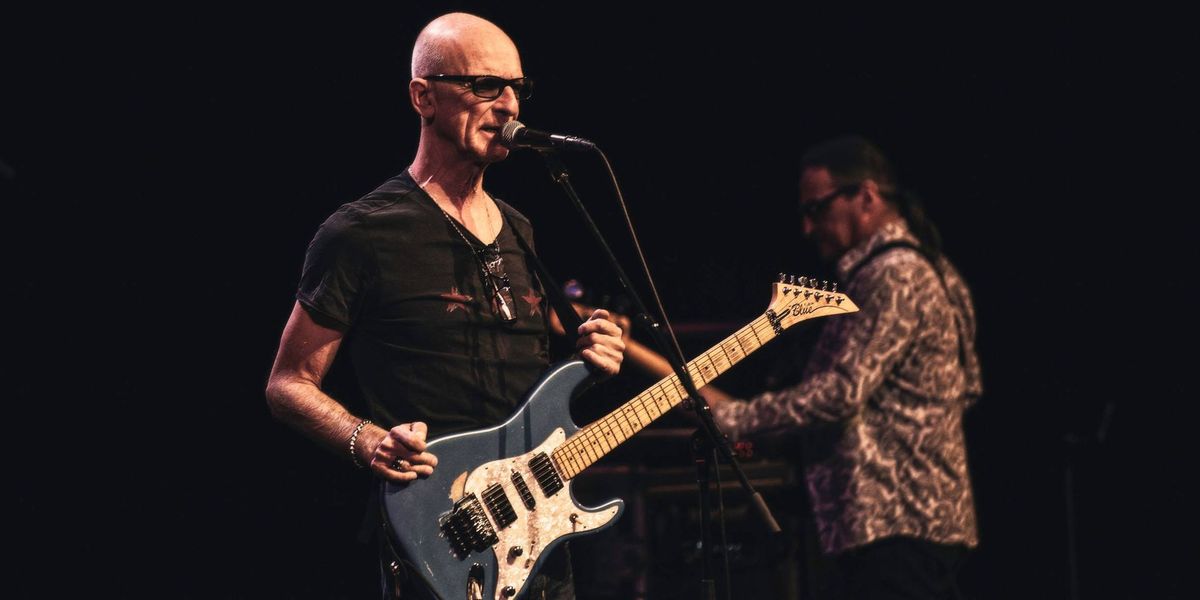 KIM MITCHELL LIVE IN PICTON, ON!