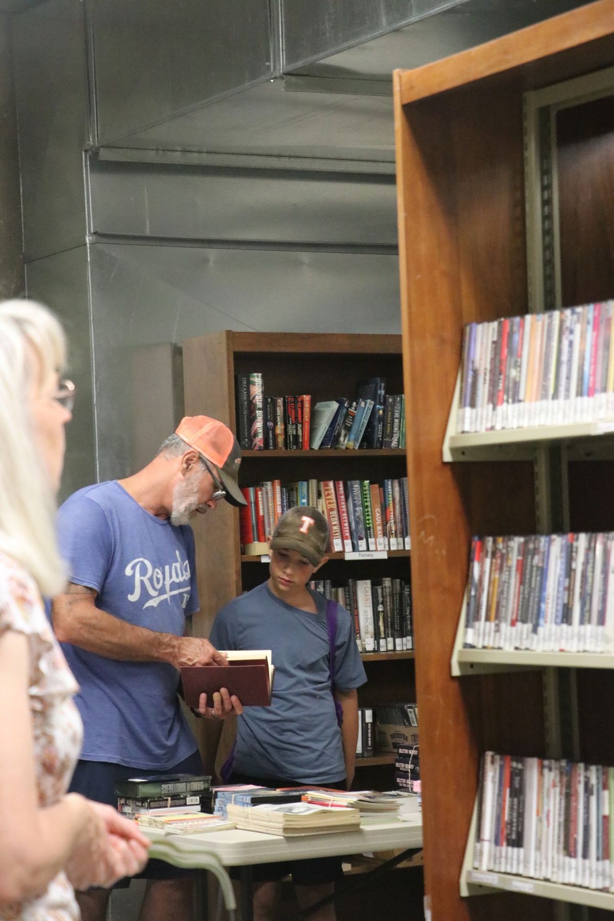 Friends of the Library Mini Book Sale