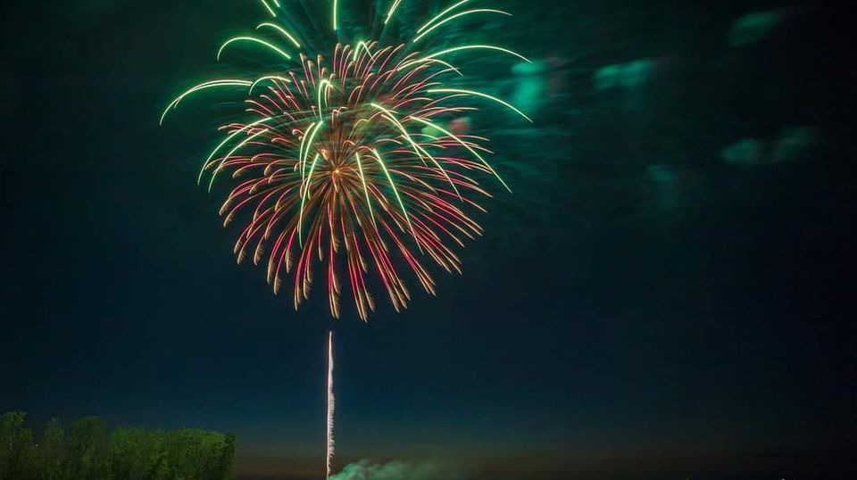 Conneauts 4th of July Fireworks, Lakeview Park, Conneaut, 2 July 2022