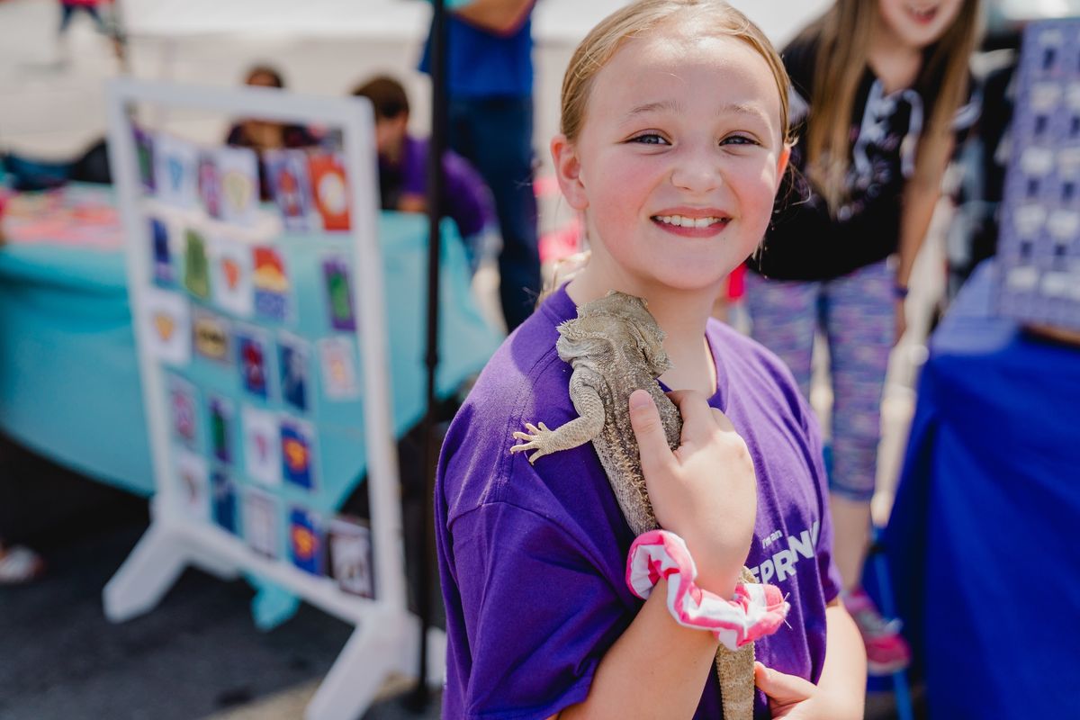 Children's Entrepreneur Market Fort Myers at Babcock Ranch's Holiday Movie in the Square