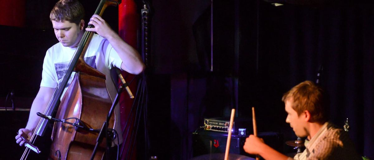 GoGo Penguin (18+)