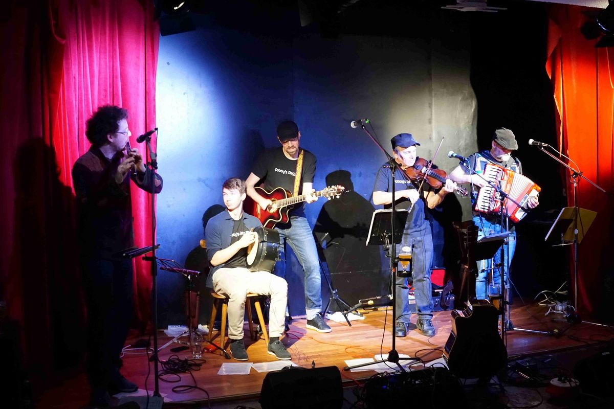 PADDY'S RETURN - Gro\u00dfe Irish Pubfolk-Taverne - G\u00dcNSTIGER VORVERKAUF noch bis 17.11.2024