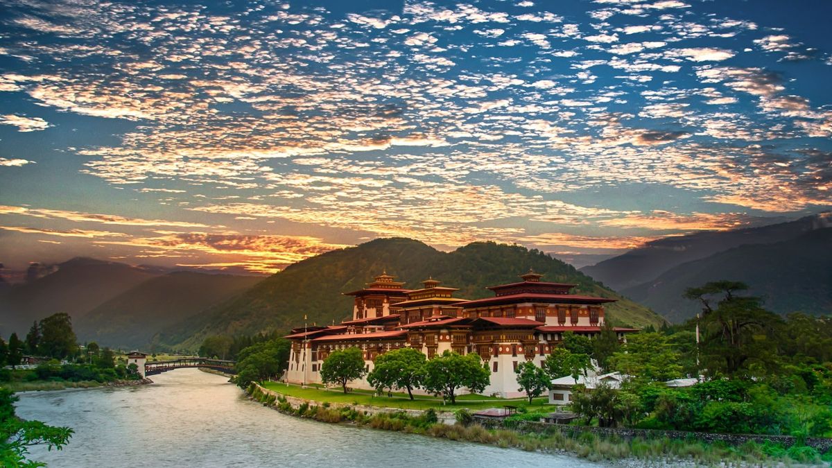  Bhutan - The Happy Kingdom