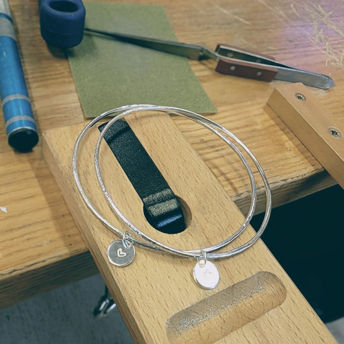 silver bangle workshop 