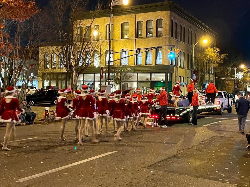 Downtown Christmas Parade , Ocoee St, Cleveland, TN 37311, United