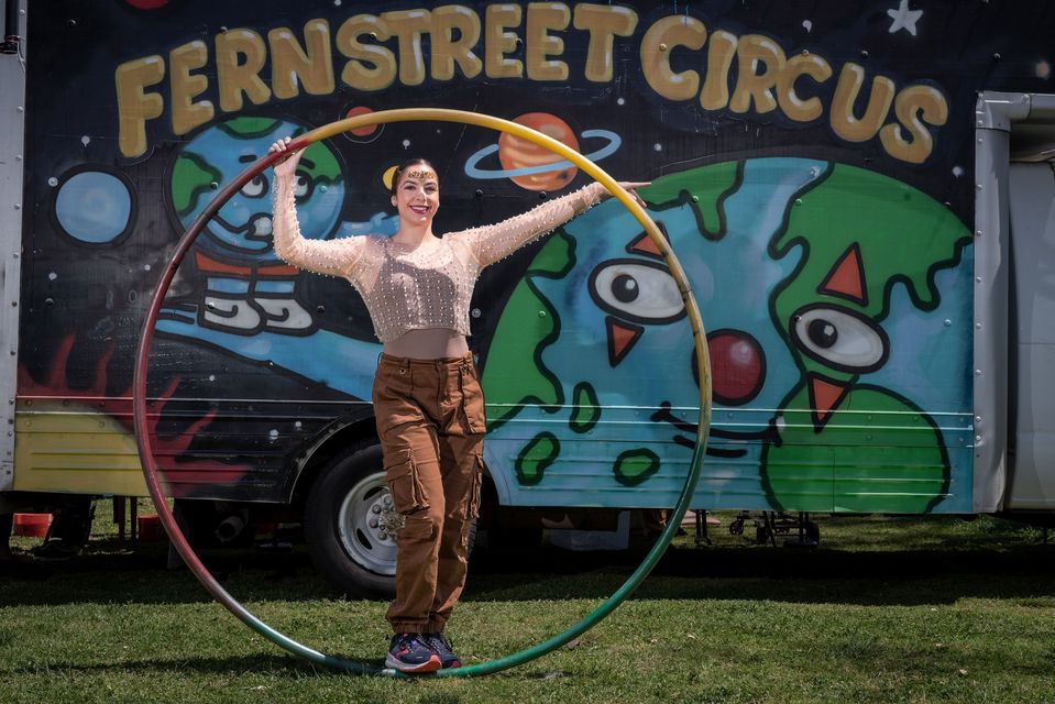 Fern Street Circus Neighborhood Tour