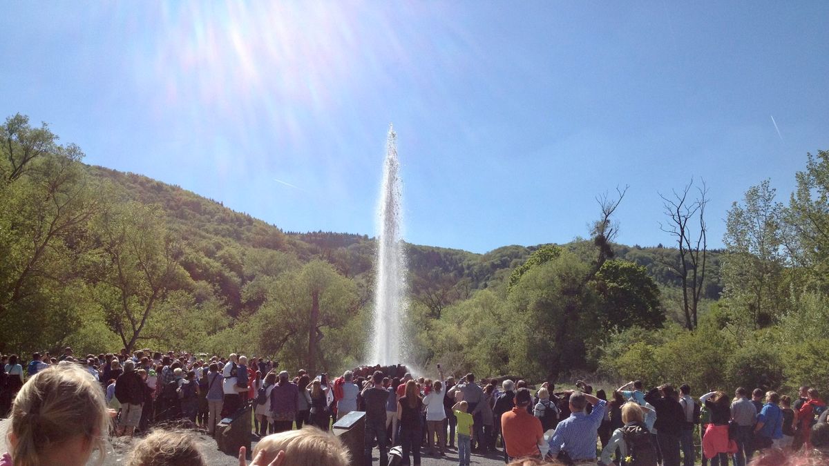 Schau mal Rhein-Tour \u2013 Andernach mit Geysir