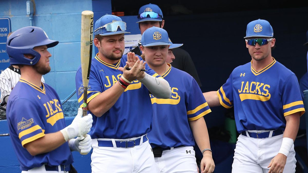 Parking North Dakota State Bison at Cal State Bakersfield Roadrunners Mens Basketball