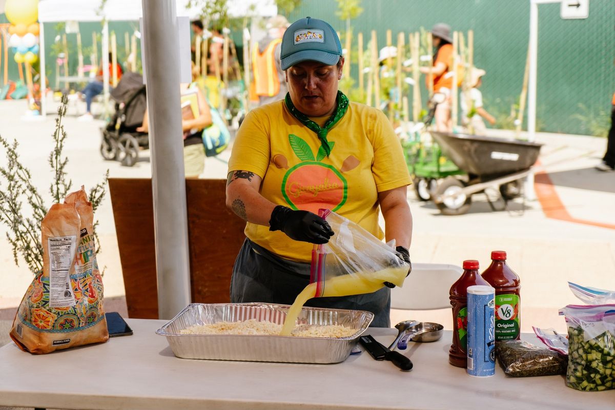 Pl\u00e1tica y Pruebas: Food Foraging - Practicing Food Sovereignty in SoCal Urban Landscapes | Free