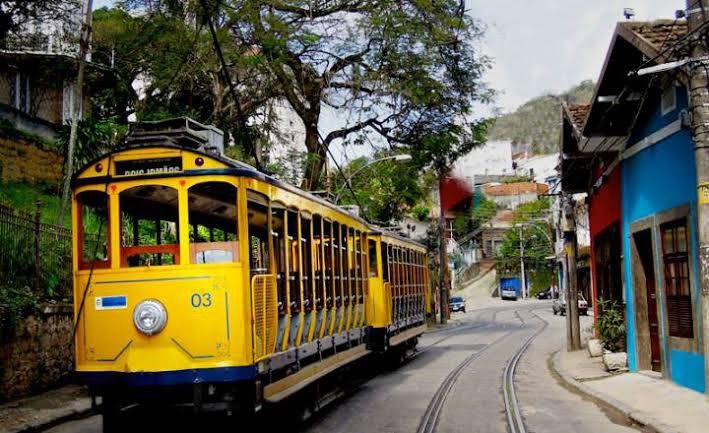 Passeio Bondinho Santa Teresa + Parque das Ru\u00ednas + Museu Oi Futuro  