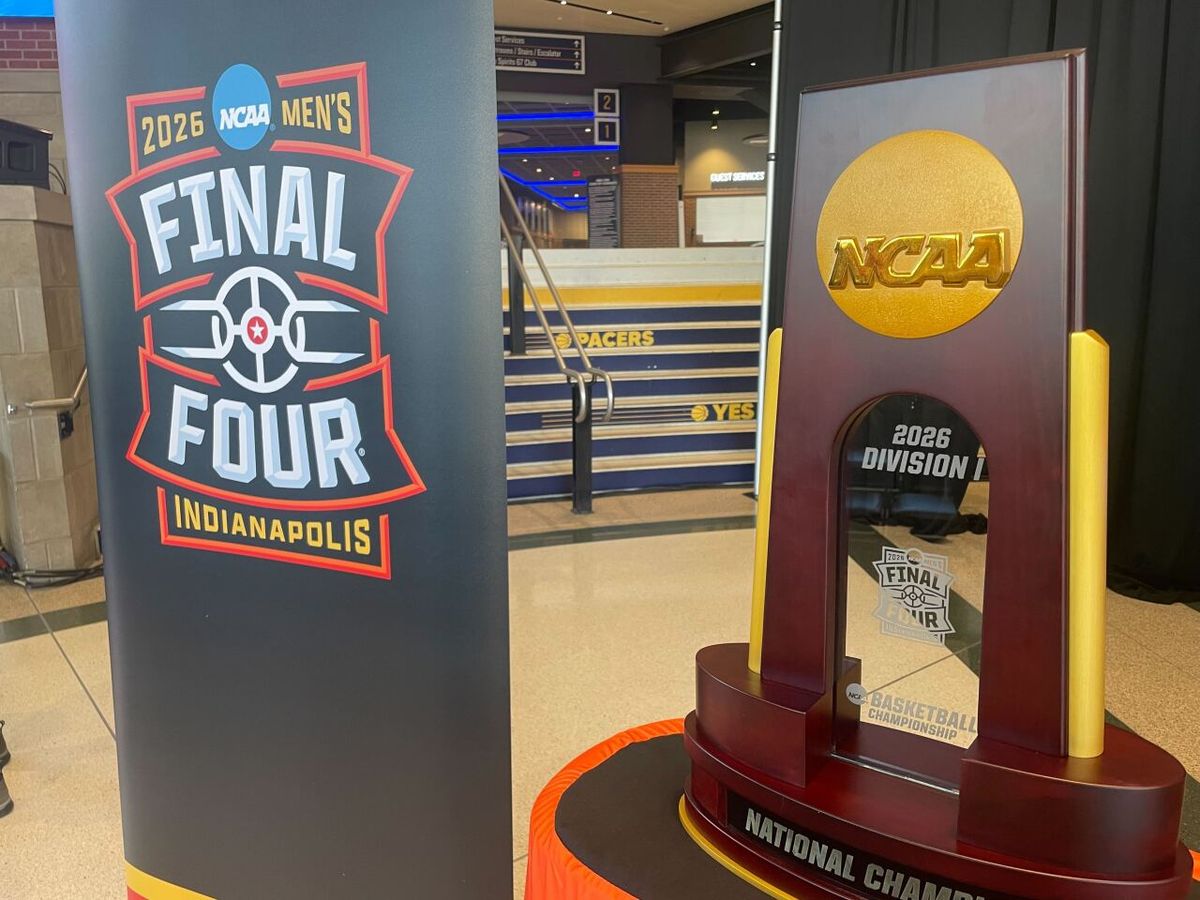 NCAA Frozen Four - Finals