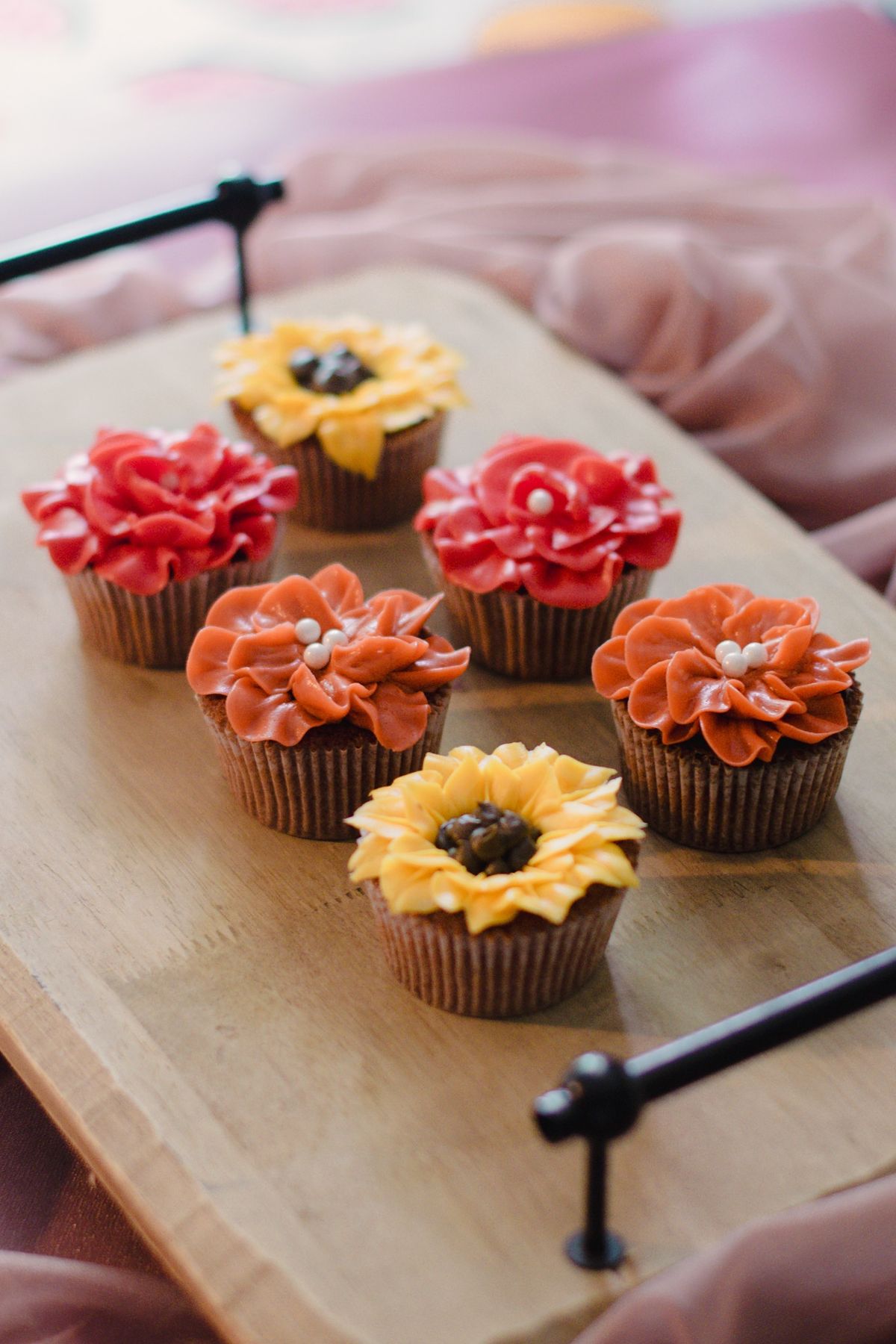 Fall Cupcake Decorating